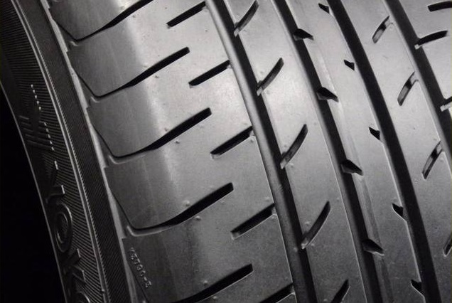 Yokohama BluEarth E51B (2)